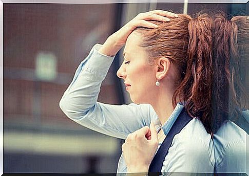 woman-stressed-hands-on-head